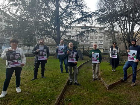 Charlas dirigidas a padres y madres en apoyo a la labor educativa de sus hijos e hijas