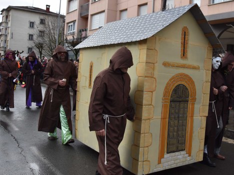 El local para carnaval ya está listo