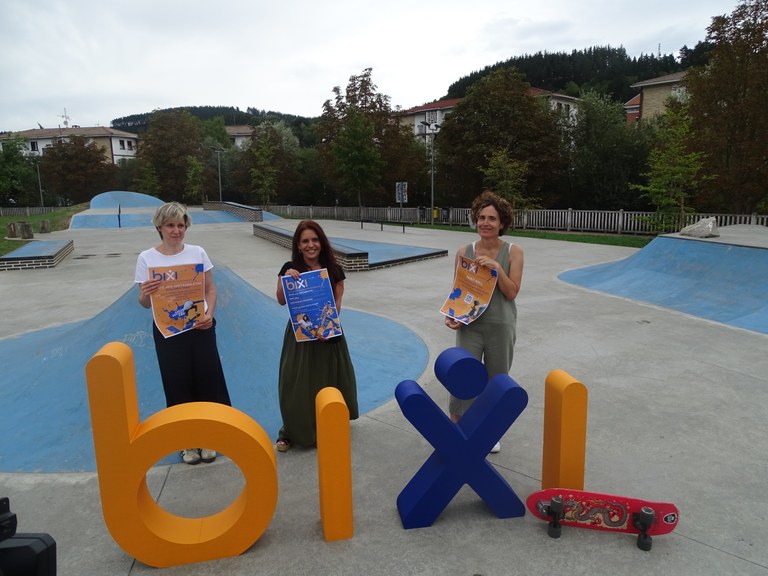 Los ayuntamientos de Aretxabaleta y Eskoriatza lanzan el programa ‘Bixi’ de ocio saludable para los y las adolescentes