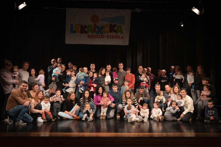 Recogen en un libro de pequeño formato los bertsos dedicados a las niñas y niños nacidos en 2021 en el municipio