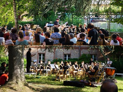 ACTUACIÓN DE LA BANDA DE LA ESCUELA DE MÚSICA LEIZARRA
