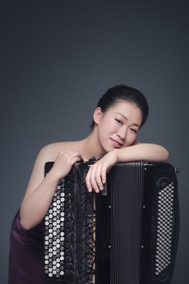 Jianan Tian acordeonista