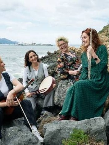 KONTZERTUA “FOLK RIPPERS” folk musika banda