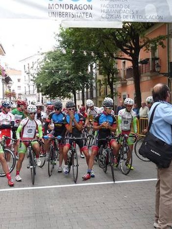 Prueba ciclista "Manolo Zubillaga" del Valle de Leniz Prueba ciclista "Manolo Zubillaga" del Valle de Leniz