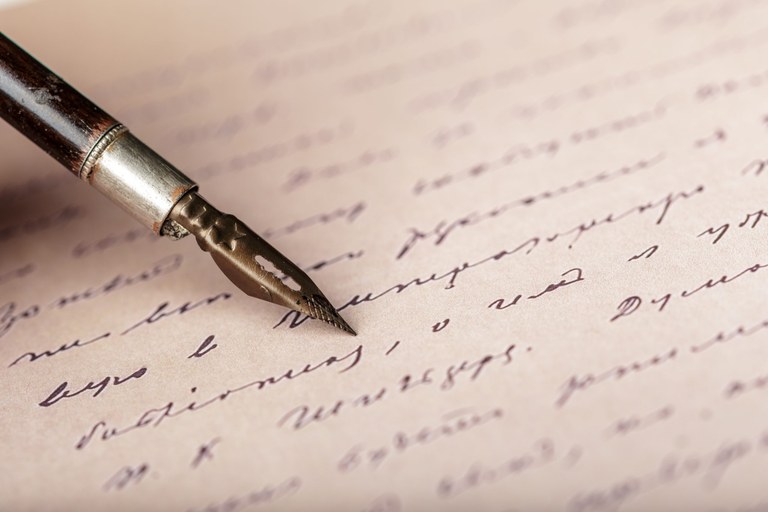 Izen-ematea zabalik dago literatura solasaldietarako eta idazketa tailerretarako.